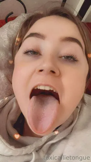 Toxicallietongue OnlyFans Leaked Free Thumbnail Picture - #fxG8PEtx0o