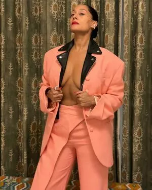 Tracee Ellis Ross OnlyFans Leaked Free Thumbnail Picture - #A7VHuoxo33
