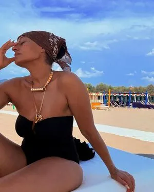 Tracee Ellis Ross OnlyFans Leaked Free Thumbnail Picture - #LaUcgC0ITC