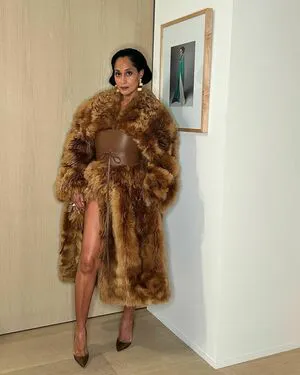 Tracee Ellis Ross OnlyFans Leaked Free Thumbnail Picture - #WreDmaMlml