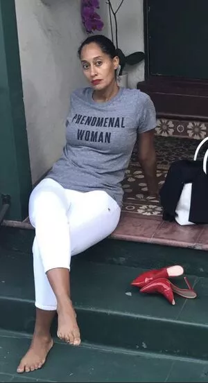 Tracee Ellis Ross OnlyFans Leaked Free Thumbnail Picture - #t1iOStseuz