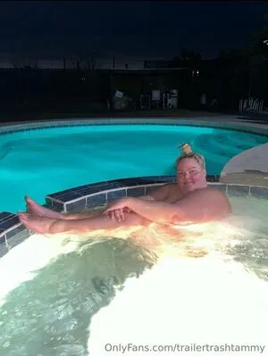 Trailertrashtammy OnlyFans Leaked Free Thumbnail Picture - #cSIPYBH2iM