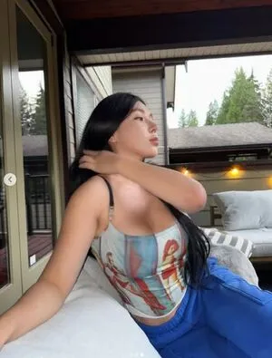 Tranghoang Mewmew OnlyFans Leaked Free Thumbnail Picture - #Phnmotat4z