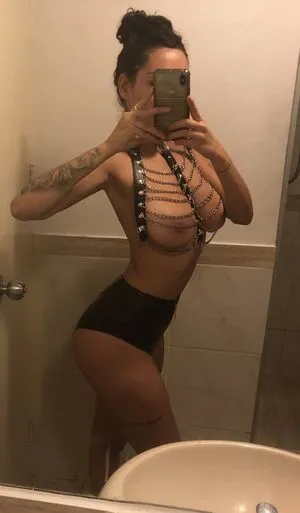 Travellingboobs OnlyFans Leaked Free Thumbnail Picture - #0fn0xf8GvD