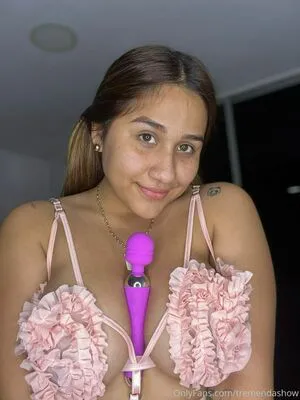 Tremendashow OnlyFans Leaked Free Thumbnail Picture - #LmvjuoJfam