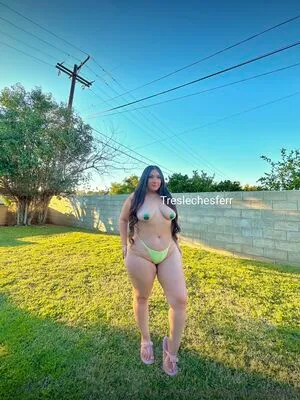 Treslechesferr OnlyFans Leaked Free Thumbnail Picture - #BdXyf9iQ7q