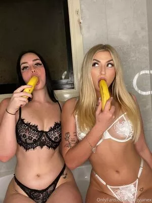 trinityjanex OnlyFans Leaked Free Thumbnail Picture - #tyvnHt5seX