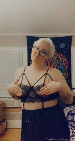 Trippy Isnt It OnlyFans Leaked Free Thumbnail Picture - #RnP0QqflxU