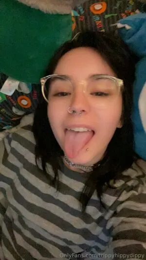 Trippyhippydippy OnlyFans Leaked Free Thumbnail Picture - #IRMJsTzgp6