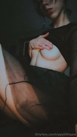 Trippylilllhippie OnlyFans Leaked Free Thumbnail Picture - #E8u6ohmJ31