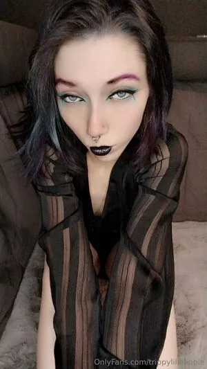 Trippylilllhippie OnlyFans Leaked Free Thumbnail Picture - #aZ7lOcK6BS