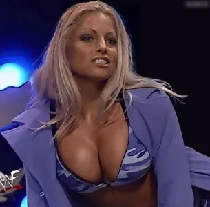 Trish Stratus OnlyFans Leaked Free Thumbnail Picture - #OhUBUr5Ib1