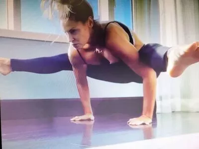 Trish Stratus OnlyFans Leaked Free Thumbnail Picture - #bDyu68kyN1