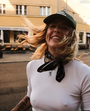 Trixedenbreuls OnlyFans Leaked Free Thumbnail Picture - #Y8nlOIe2Tc