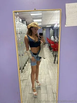 Trixielovestrix OnlyFans Leaked Free Thumbnail Picture - #1Lj9U4SMWn