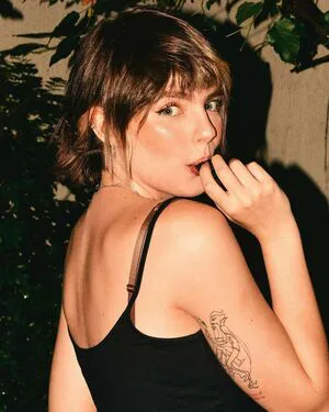 Triz Pariz OnlyFans Leaked Free Thumbnail Picture - #BIGF28yERs