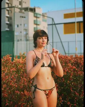 Triz Pariz OnlyFans Leaked Free Thumbnail Picture - #NaMlAerBIg