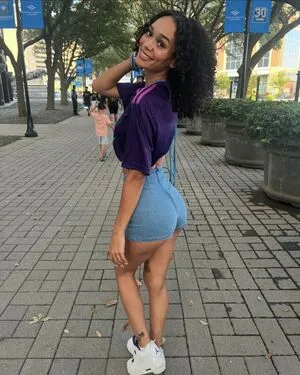 Tropicalkurls OnlyFans Leaked Free Thumbnail Picture - #S5O1KydA2P