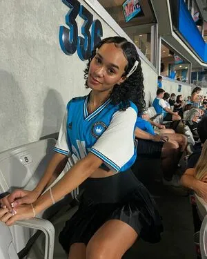 Tropicalkurls OnlyFans Leaked Free Thumbnail Picture - #UL5d5Q22VG