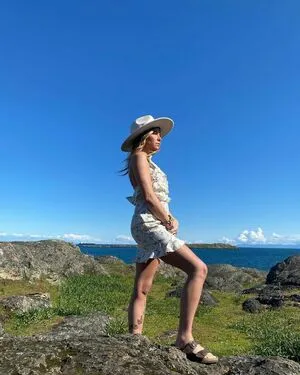 Tropicalrosie OnlyFans Leaked Free Thumbnail Picture - #B1HHABCTVc