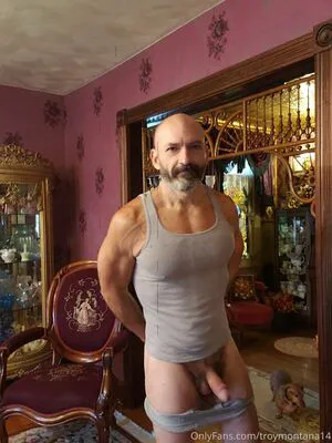 Troymontana14 OnlyFans Leaked Free Thumbnail Picture - #1Bur01XZ9F