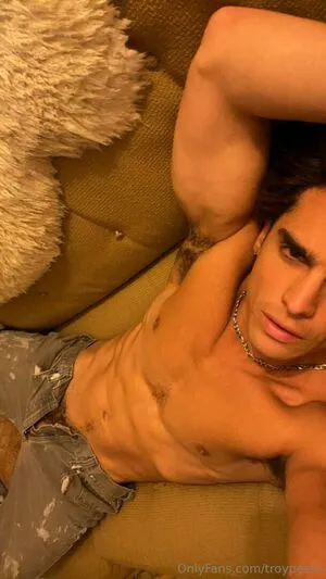 Troypesss OnlyFans Leaked Free Thumbnail Picture - #mWZKE7OnZX