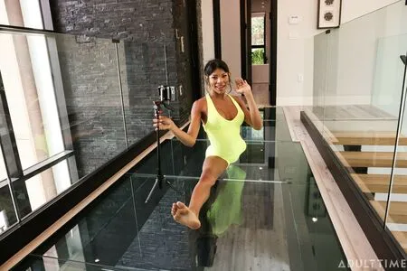 Ts Aubrey Kate OnlyFans Leaked Free Thumbnail Picture - #J40FUsWVvy