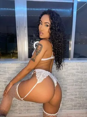 Ts Lilyuw88 OnlyFans Leaked Free Thumbnail Picture - #35F7oBlBDA