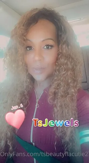 Tsbeautyflacutie27 OnlyFans Leaked Free Thumbnail Picture - #CuVuLMuhRa