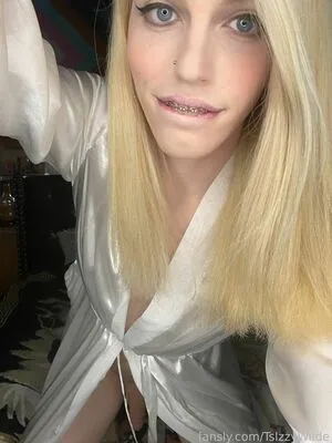 Tsizzywilde OnlyFans Leaked Free Thumbnail Picture - #j3D22smM8r