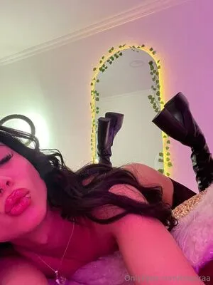 tslauraa OnlyFans Leaked Free Thumbnail Picture - #koPkLjn4R2