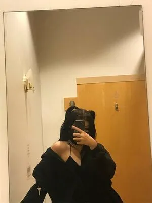 Tt T772 OnlyFans Leaked Free Thumbnail Picture - #rbN68KF4ax