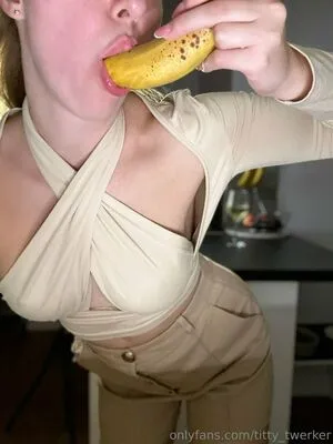 Ttwerker OnlyFans Leaked Free Thumbnail Picture - #Yrf8w82nqq