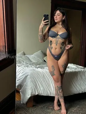 Tuesdaydesire OnlyFans Leaked Free Thumbnail Picture - #407dv557g8