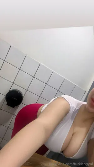 Turkishgyal OnlyFans Leaked Free Thumbnail Picture - #F69ZViAj9C