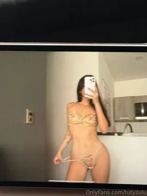 Tutyzulu OnlyFans Leaked Free Thumbnail Picture - #AEyJVuL9ji