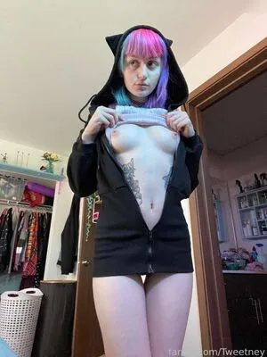 Tweetney OnlyFans Leaked Free Thumbnail Picture - #URPwHV9QD4