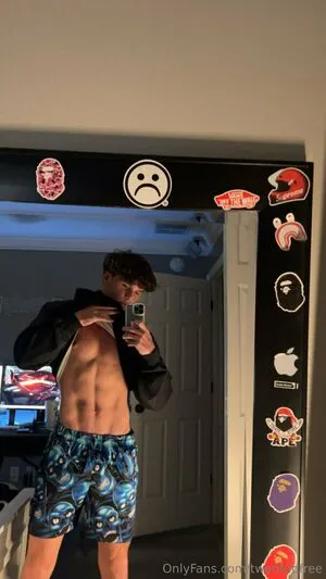 Twentoofree OnlyFans Leaked Free Thumbnail Picture - #0hMJg5H1p2