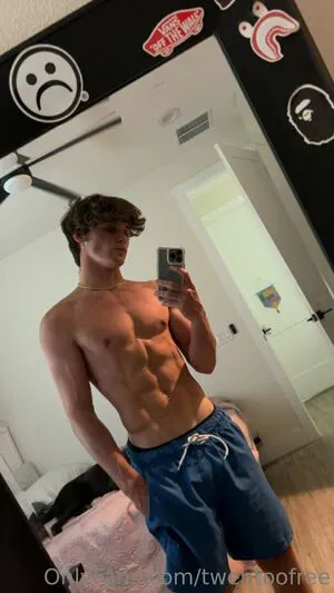 Twentoofree OnlyFans Leaked Free Thumbnail Picture - #0vMKRpKv2g