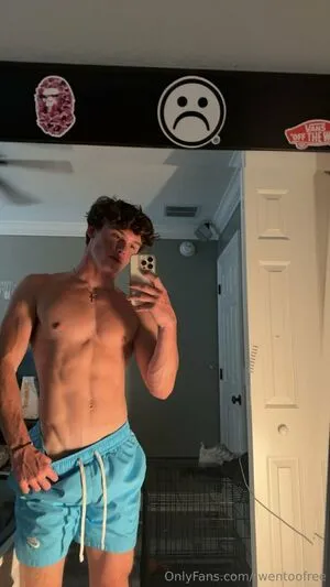 Twentoofree OnlyFans Leaked Free Thumbnail Picture - #8vNz2yTjYb