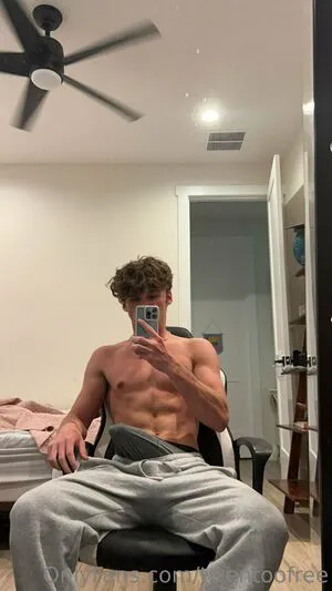 Twentoofree OnlyFans Leaked Free Thumbnail Picture - #JEEtR7VJSP