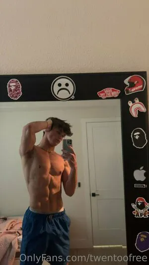 Twentoofree OnlyFans Leaked Free Thumbnail Picture - #Q1ZrbKKSRB