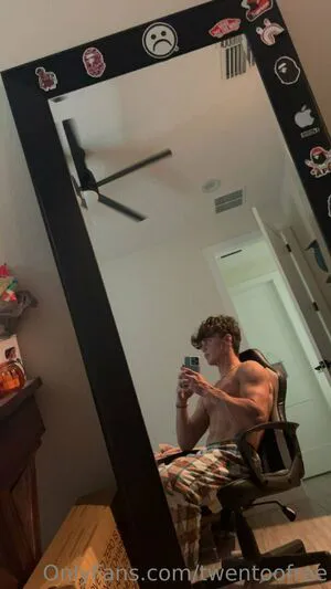 Twentoofree OnlyFans Leaked Free Thumbnail Picture - #RldPnS63Z9
