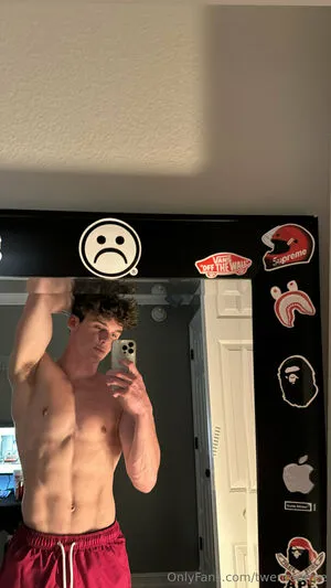 Twentoofree OnlyFans Leaked Free Thumbnail Picture - #YhilWTT4bL