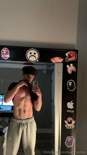 Twentoofree OnlyFans Leaked Free Thumbnail Picture - #evTlqQJAIC