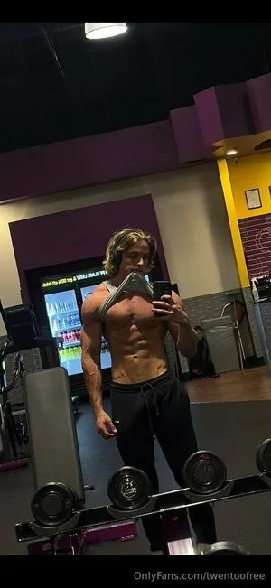 Twentoofree OnlyFans Leaked Free Thumbnail Picture - #eyV8wtxKRP