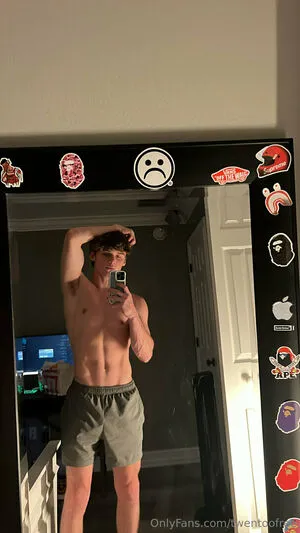 Twentoofree OnlyFans Leaked Free Thumbnail Picture - #t907PHLGpI