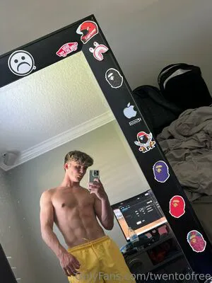 Twentoofree OnlyFans Leaked Free Thumbnail Picture - #uwSAarvjhp