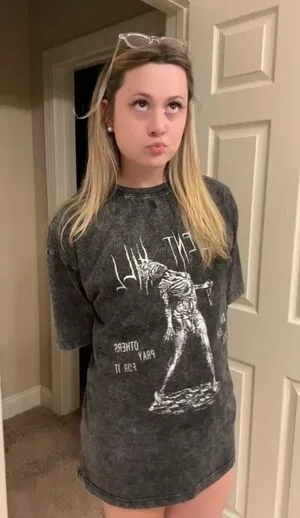 Twilight OnlyFans Leaked Free Thumbnail Picture - #kjwUyrMZuU