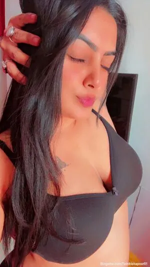 Twinkle Kapoor OnlyFans Leaked Free Thumbnail Picture - #TcKL6Kmf3O